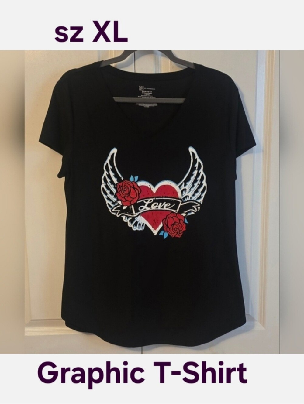 No Boundaries sz XL (15-17) Graphic T-Shirt Heart Roses 'Love' Wings Black Red